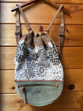 Vintage Lucky brand bucket purse backpack cotton & leather floral drawstring